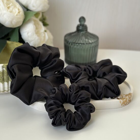 Zīda matu gumija melna (Nr 18)