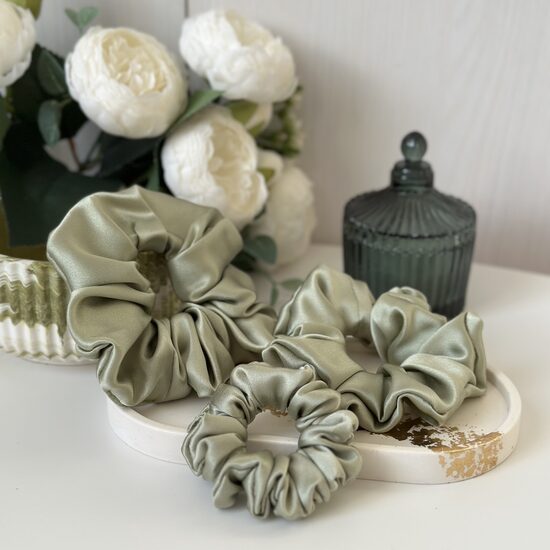 Zīda matu gumija zaļa (Nr 35)