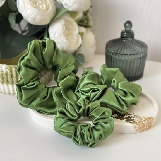 Zīda matu gumija avokado zaļa (Nr 41)